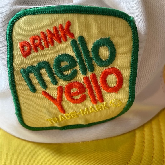 Vintage Snapback Hat Mellow Yellow Soda - Picture 2 of 6